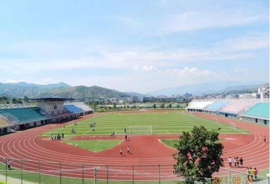 （导航攀枝花）攀枝花仁和区2.4万㎡运动场新学期建成投用