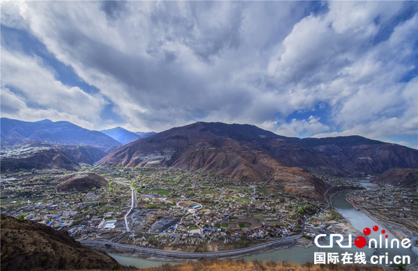 图片默认标题_fororder_9、大气磅礴的金川世外梨园风光-摄影--张涛