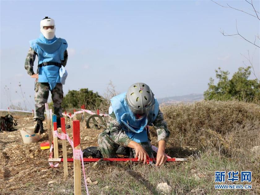 沿着中国特色强军之路阔步前进——党中央、中央军委领导推进国防和军队建设70年纪实