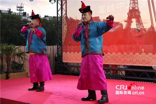 图片默认标题_fororder_9月27日，塞纳中华情——庆祝新中国成立70周年专场晚会在巴黎举行2
