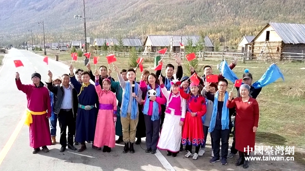 庆祝新中国成立70周年 两岸各族同胞唱响同一首歌