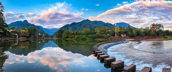 (张)世界你好,我是眉山|烟雨柳江 韵味悠长_fororder_烟雨柳江-供图-洪雅县委宣传部(4)