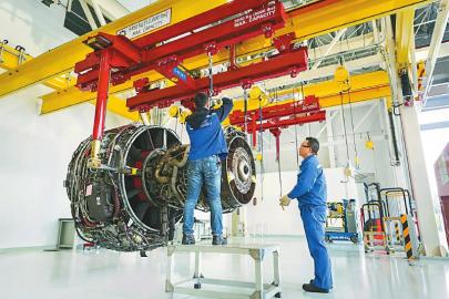 （焦点图，导航成都，移动端）四川国际自贸区新厂房投运