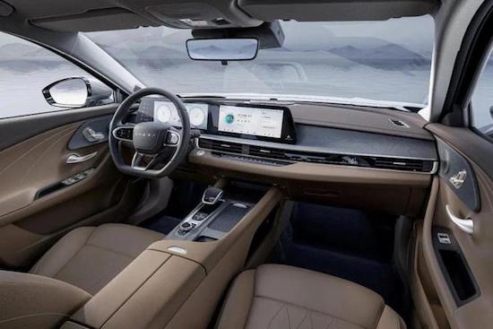 外形动感 奇瑞艾瑞泽8 2.0T将7月12日上市_fororder_image002