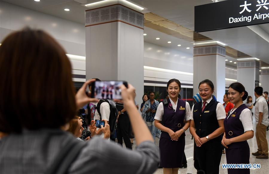Journalists from home and abroad visit Beijing Daxing International Airport