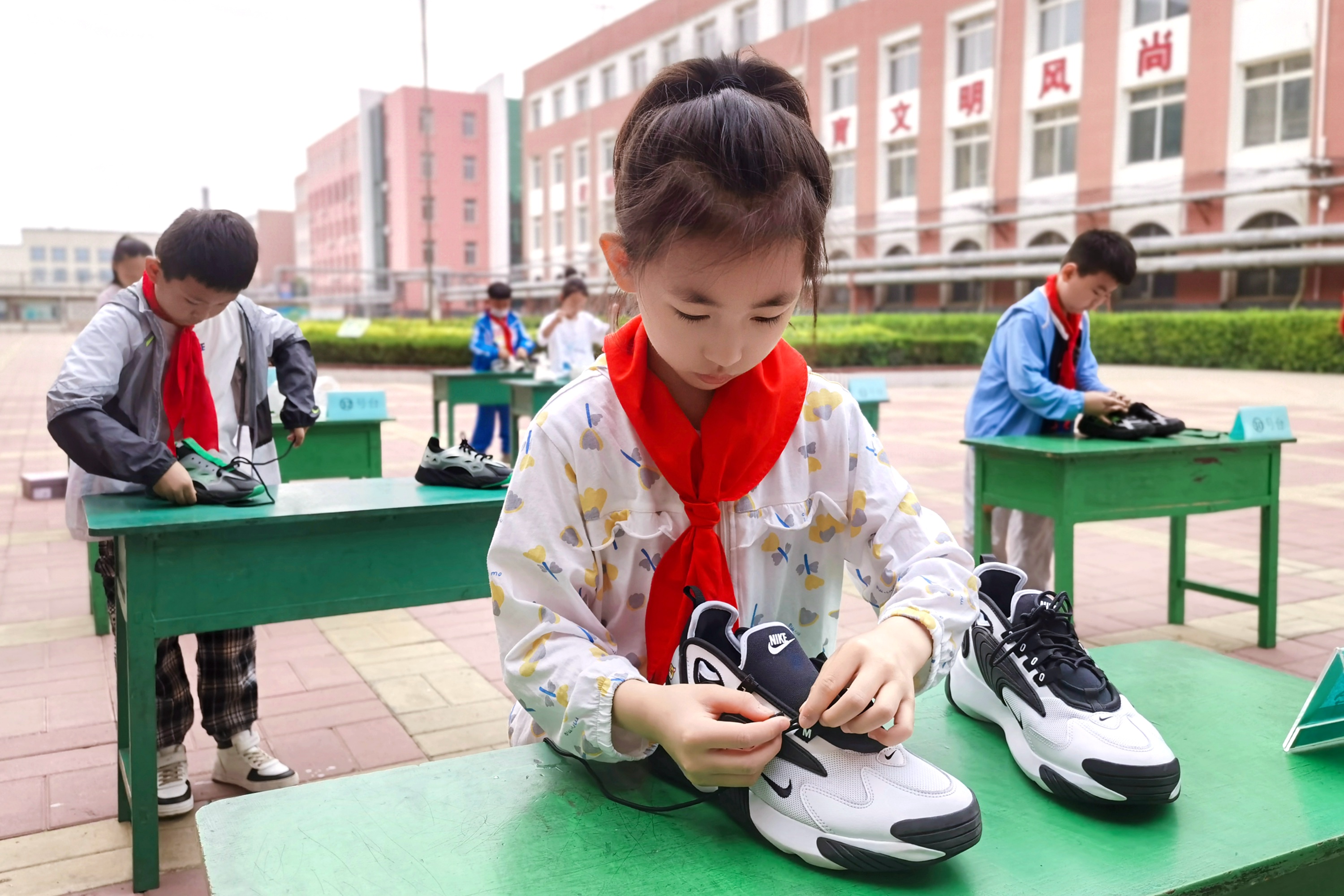 第十一届京津冀招才引智大会举办_fororder_清苑区第三小学举行劳动技能大赛。 赵琪摄