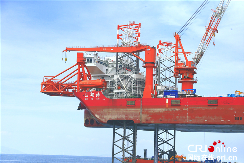 全球首台16兆瓦海上风电机组在福建海上风电场完成吊装_fororder_04