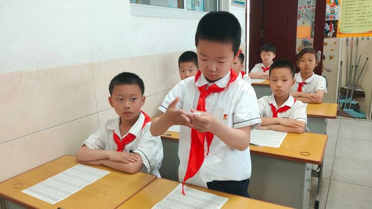 山东济南:多部门合作做好学生近视防控_fororder_2