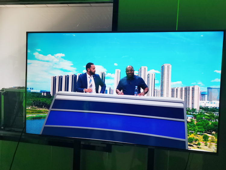 当“年轻化”遇上“国际化” 驻华外交官感受咸阳文化产业高质量发展实力_fororder_图片73