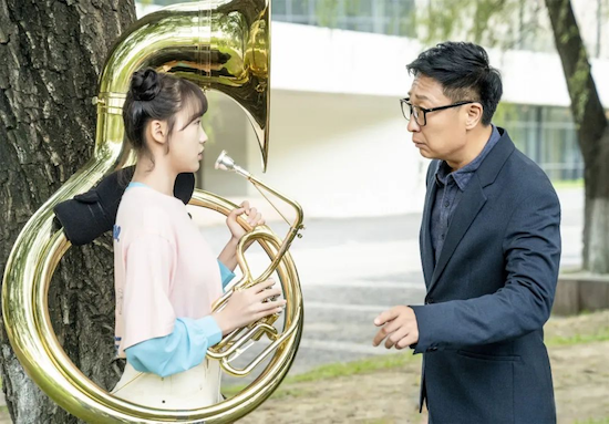 大学校园剧《大三女生》热播 类人足球机器人、沈阳鸡架成热门话题_fororder_5