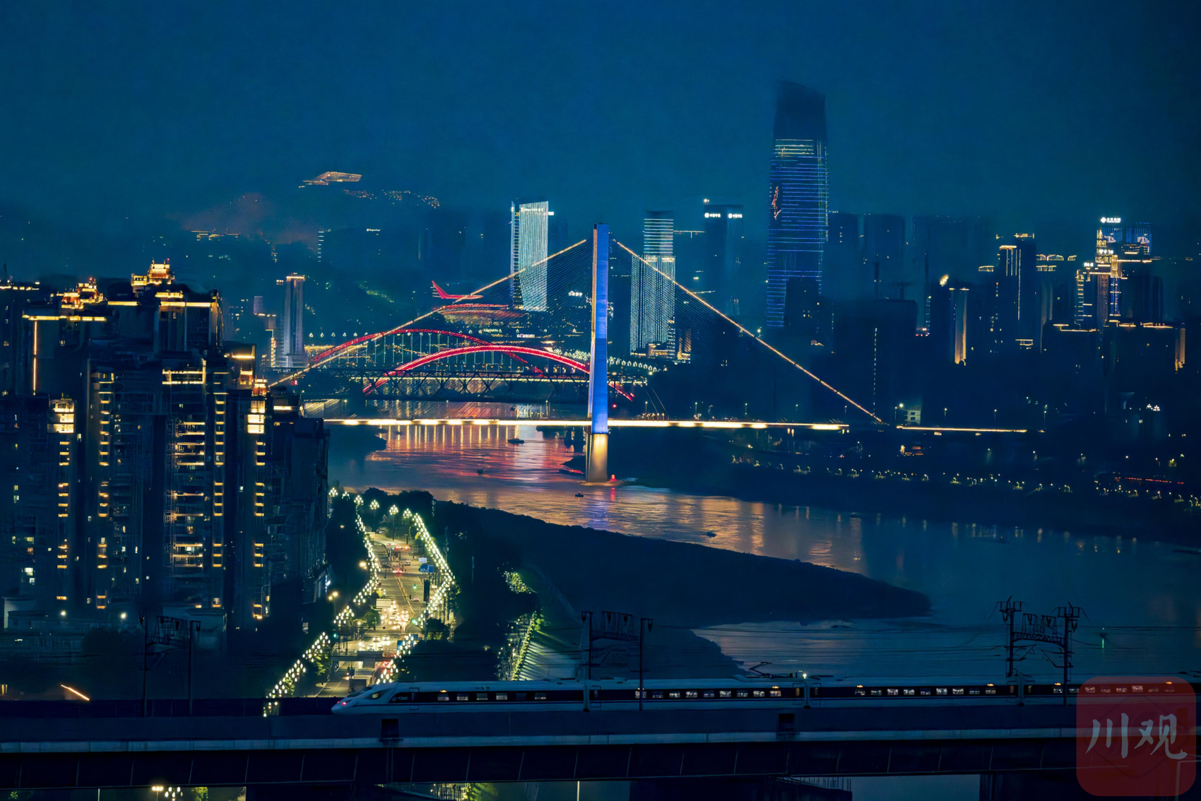（转载）宜宾：金沙江上五桥同框 “立体”夜景更迷人