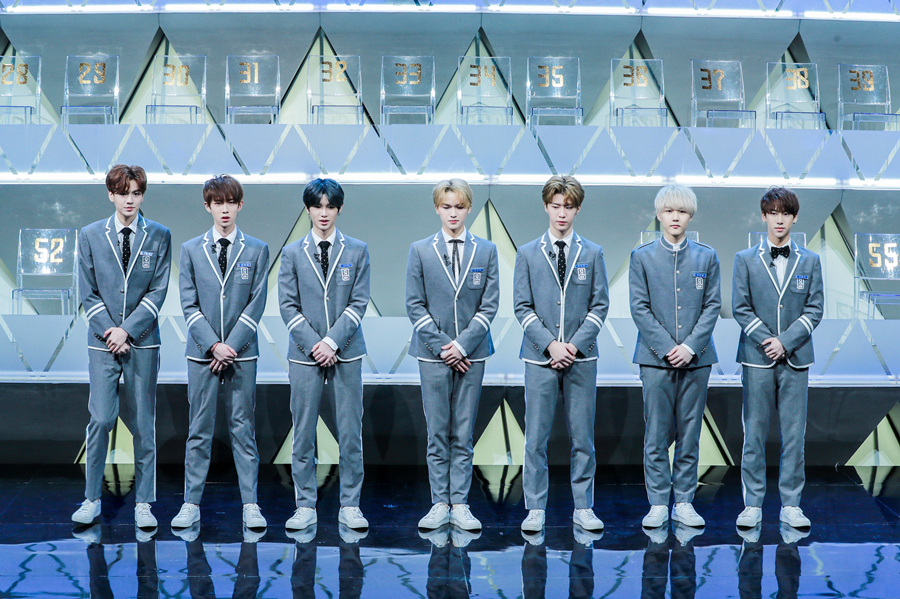 乐华七子《偶练》成功晋级 兄弟暂别引粉丝泪目-国际在线