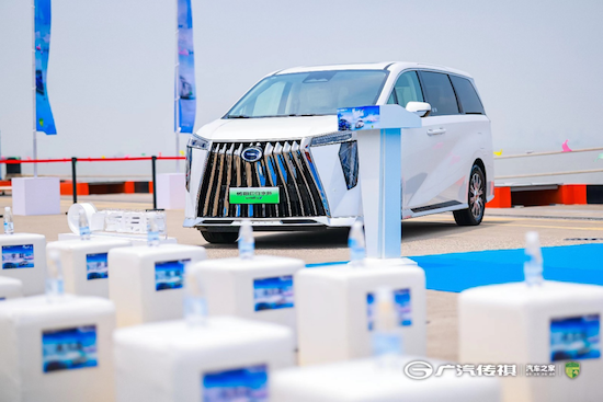 跟着雪龙号 E起启程去北极_fororder_image003