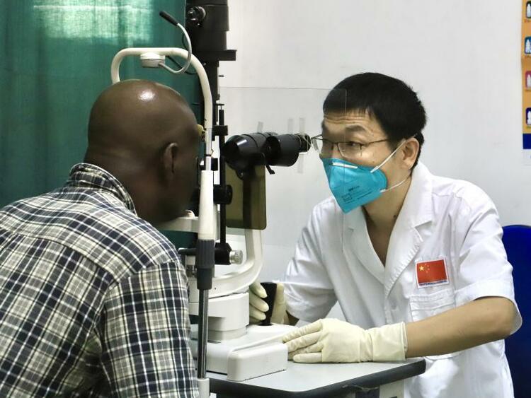 援外日记丨我在非洲加蓬当眼科医生的日子