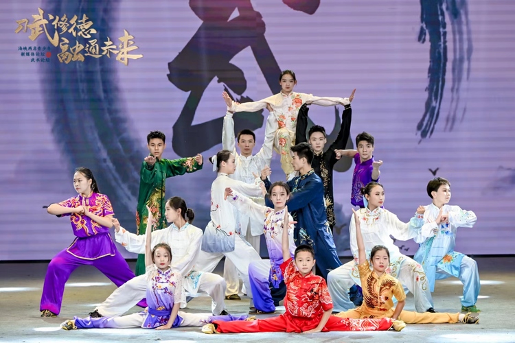 以武会友:海峡两岸青少年新媒体武术论坛举行(两岸关系)_fororder___172.100.100.3_temp_2_1_2_1_1_1c455dd9-0a5f-4546-a885-6c47049449b7