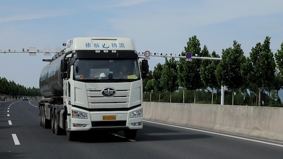 收藏解放卡车 澎湃创业新篇 近400辆只认解放为什么?_fororder_image007