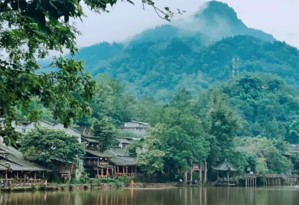 (张)世界你好,我是眉山|烟雨柳江 韵味悠长_fororder_烟雨柳江-供图-洪雅县委宣传部(1)