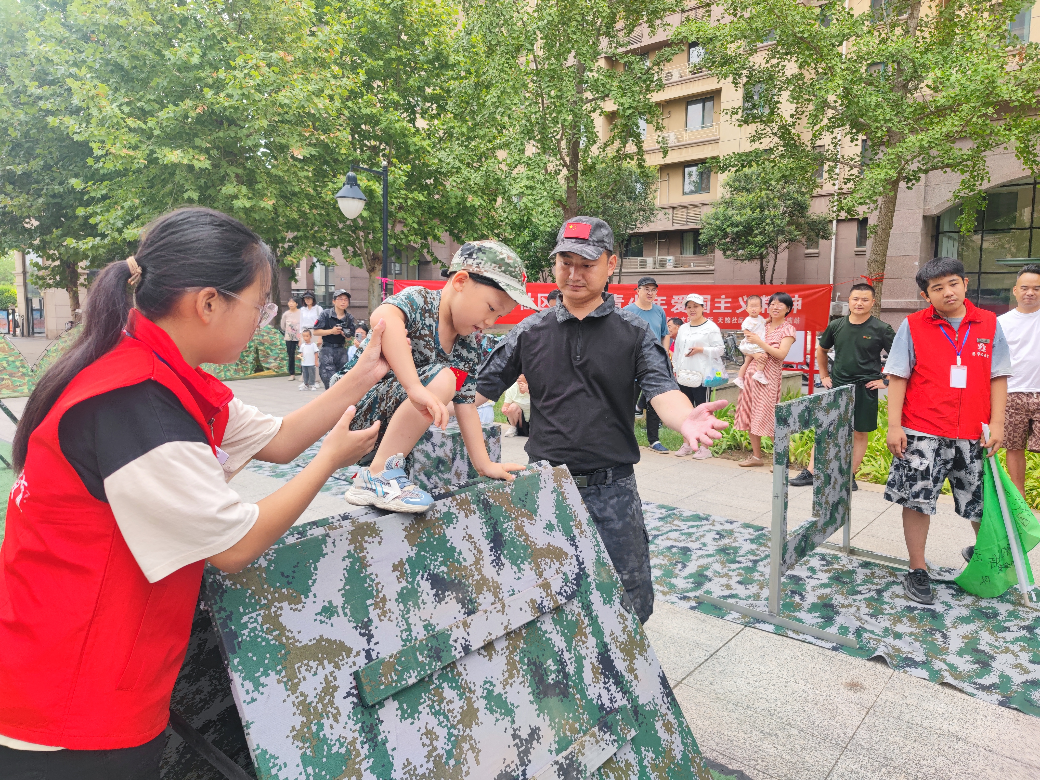 石家庄市新华区:深化国防教育 厚植爱国情怀_fororder_微信图片_20230725142647