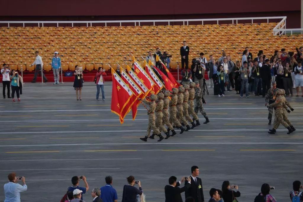31面战旗有“英雄”,国庆阅兵百面战旗都有什么来头?