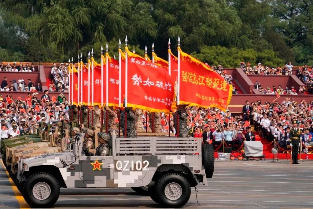 31面战旗有“英雄”,国庆阅兵百面战旗都有什么来头?