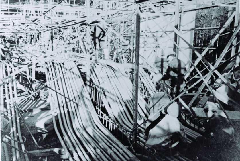 新华网@三代鞍钢人诠释“咱们工人有力量”