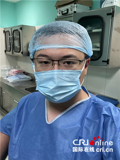 《援外日记》:一声声中文问候和感谢,拉近塞舌尔病患与中国医生的距离_fororder___172.100.100.3_temp_9500031_1_9500031_1_1_dab670e4-3669-47d2-9a19-5bea148a8850