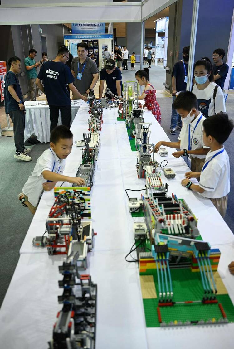 第八届中国沈阳国际机器人大会精彩纷呈