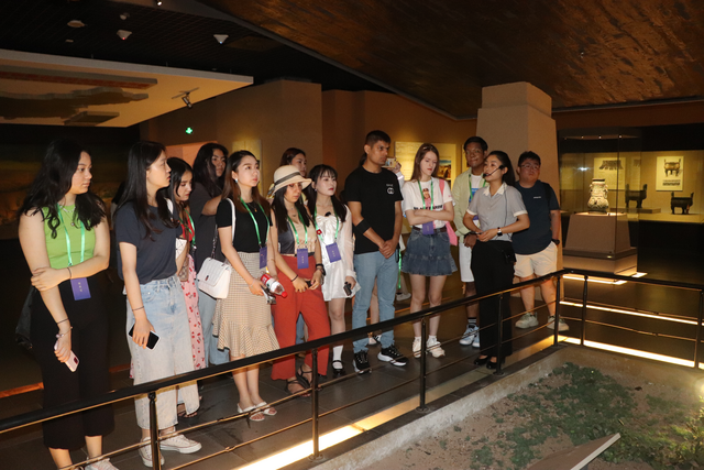 何以中国丨“中国”一词最早出现在哪里?外国博主在宝鸡找到答案 何以中国丨“中国”一词最早出现在哪里?外国博主在宝鸡找到答案_fororder_图片22