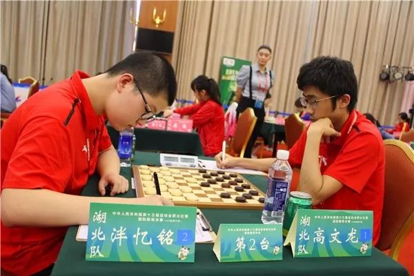 【楚天都市报】牛！15岁高中生登顶亚洲第一！他的考试诀窍太……