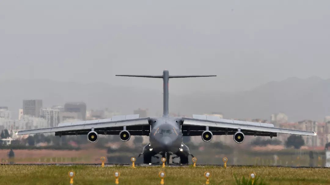 「中国军网」嗨！我是“世界级胖妞”，快来欣赏一下我霸气的美！