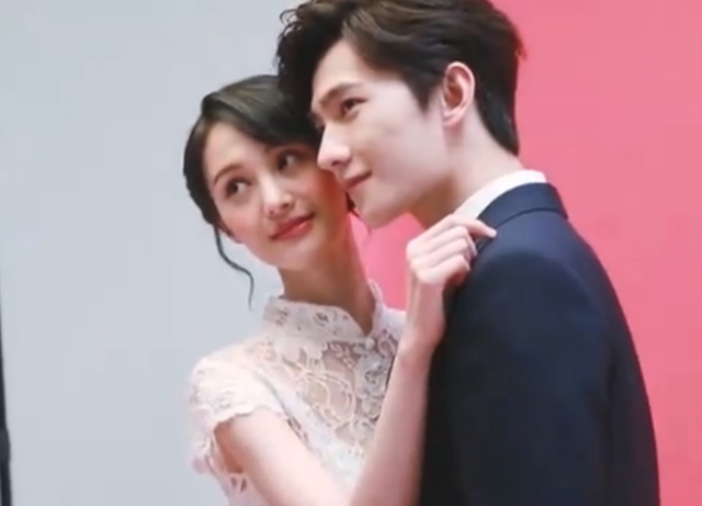 杨洋郑爽合拍婚纱照甜蜜互动 网友大呼般配