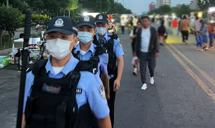 渤海新区黄骅公安:主动精准警务 守护夏夜安全_fororder_图片1