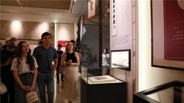 Students from Five Countries Experience the Charm of Chinese Culture in Liaoning Province_fororder_Picture5