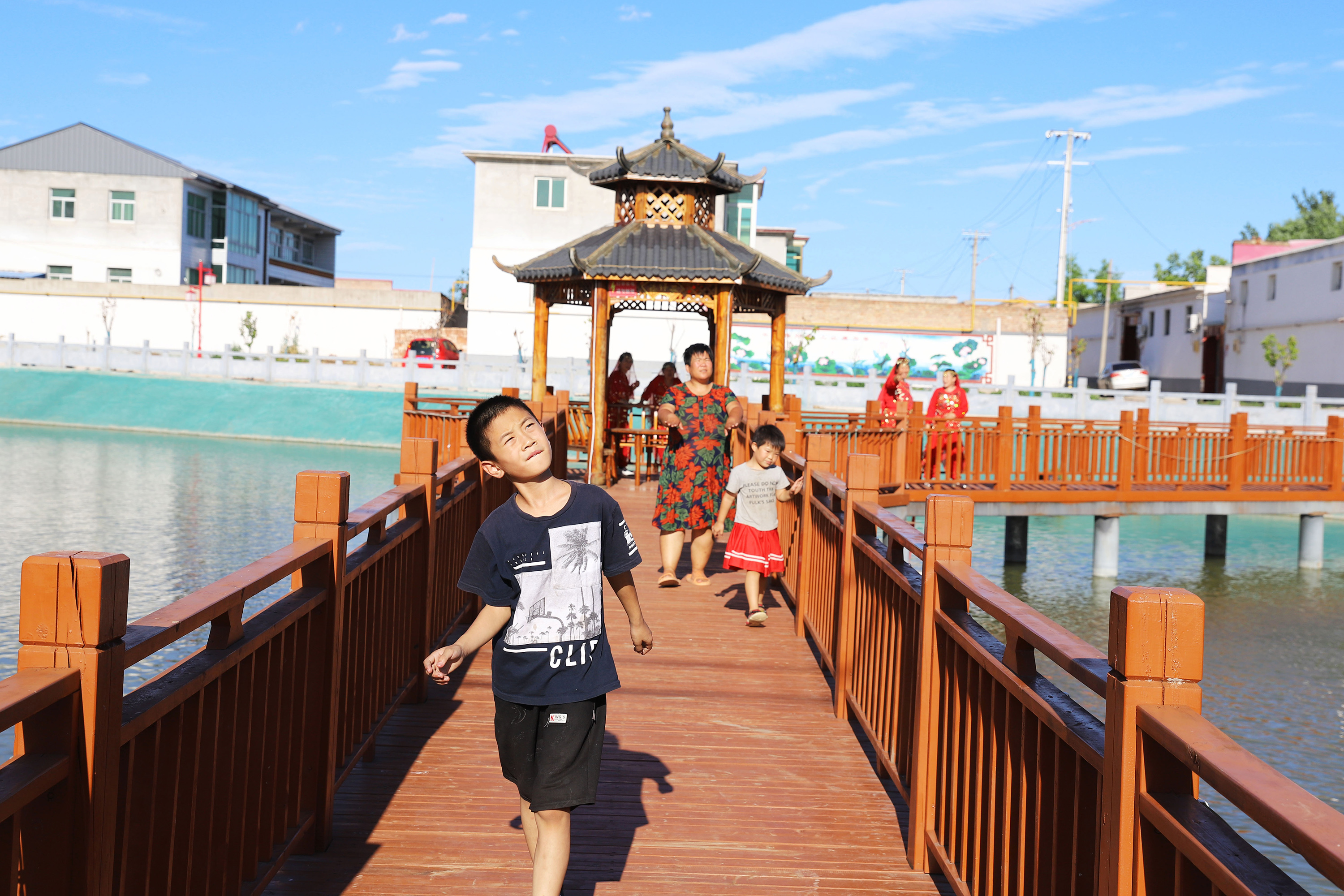河北涿州:整治废弃坑塘 建设美丽乡村_fororder_7