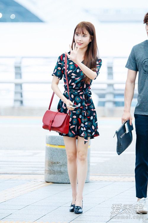 《步步惊心丽》开播 IU李知恩私服街拍很美