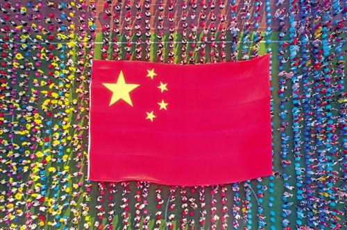 壮乡首府南宁喜气洋洋庆祝中华人民共和国成立70周年