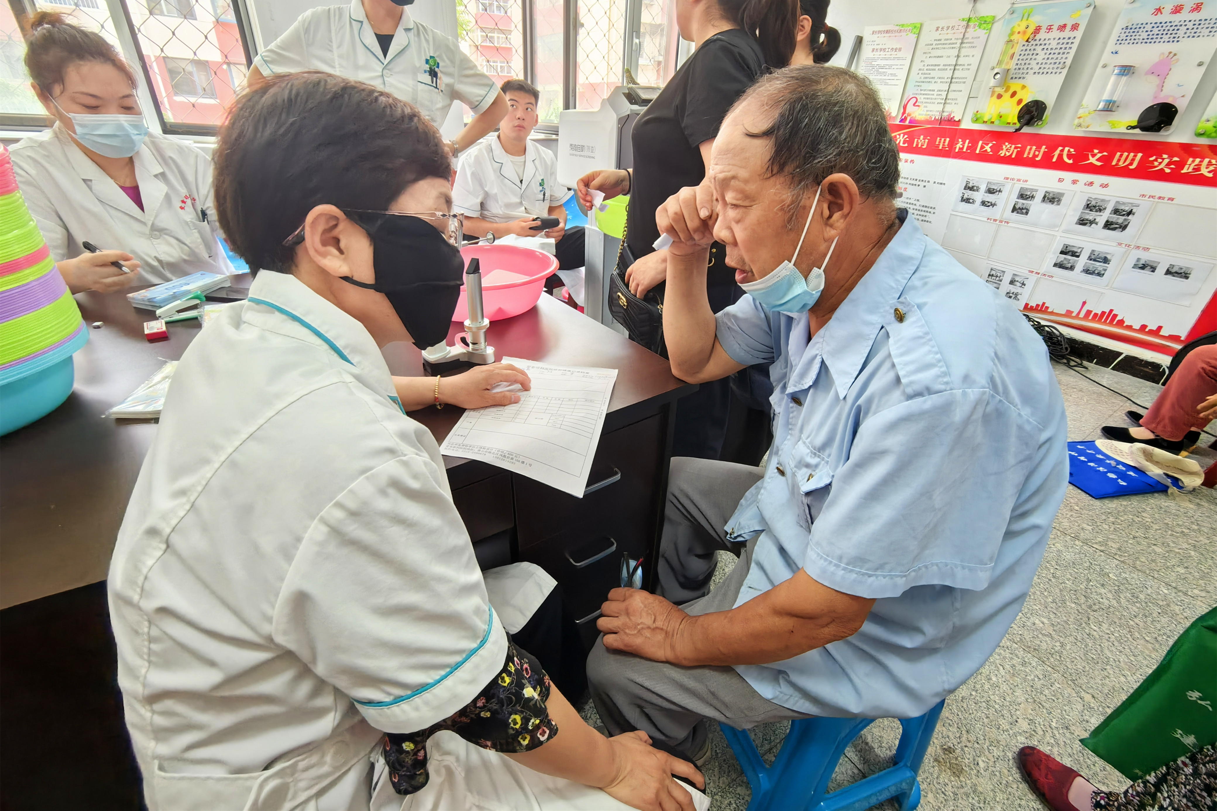 唐山开平:义诊服务温暖“侨心”_fororder_3