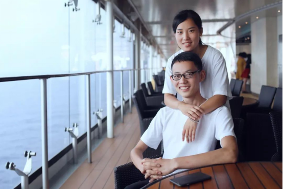 90后大学生返乡记录田园生活走红西瓜视频,网友:幸福是回家 90后大学生返乡记录田园生活走红西瓜视频,网友:幸福是回家