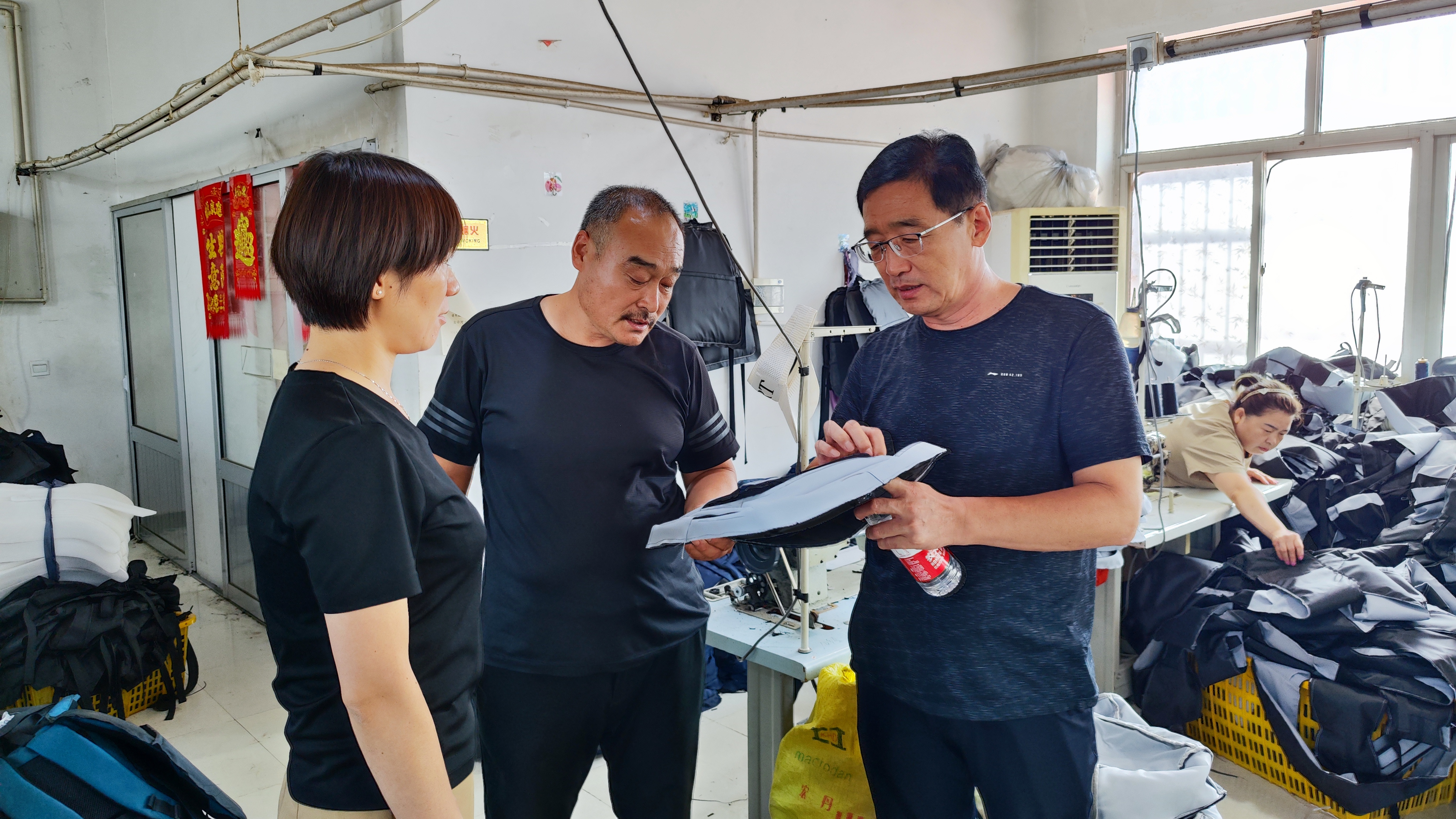 河北定兴:“企业家半月谈”助力灾后企业复工复产_fororder_003