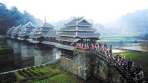 游美丽乡村 赏田园风光