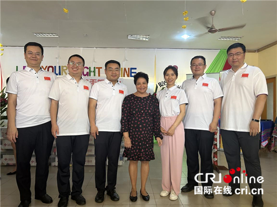 《援外日记》:一声声中文问候和感谢,拉近塞舌尔病患与中国医生的距离_fororder___172.100.100.3_temp_9500031_1_9500031_1_1_80208f04-d212-4daa-8dbb-e053dbfbf7ec