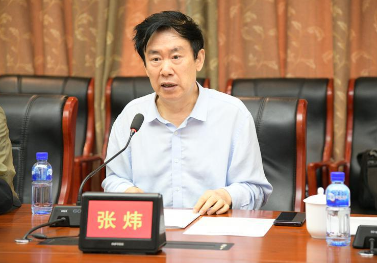 一场群英会,九位文艺大咖,为了这个话题共聚烟台!