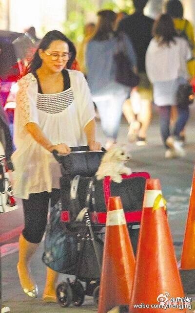 伊能静晒对比照调侃发福 晒女儿身高体重(组图)
