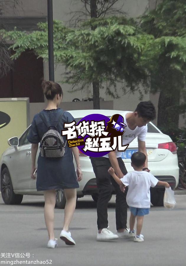 乔振宇再当爸！ 妻子王倩一怀二胎孕肚明显(组图)
