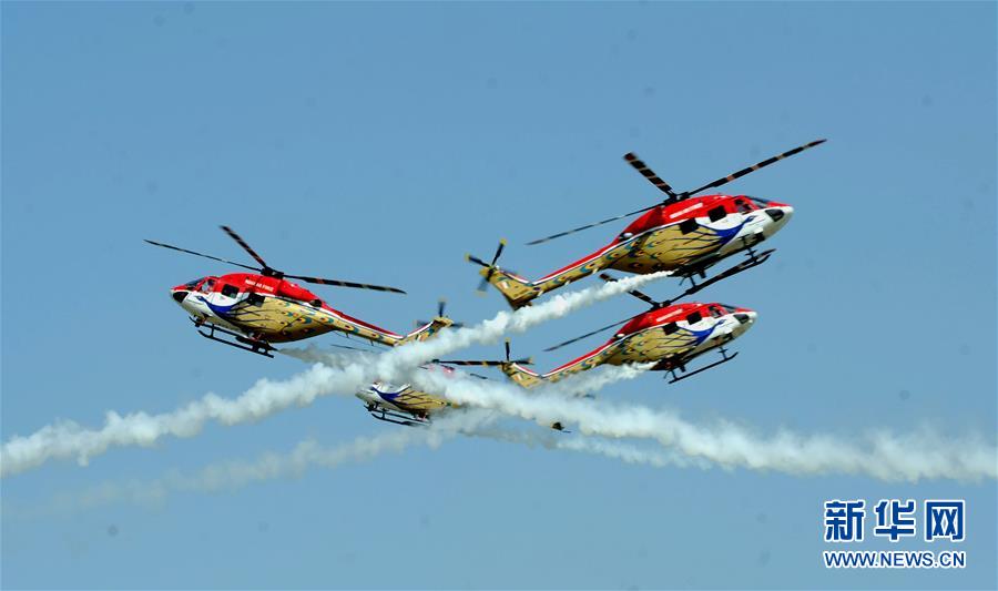 「新华网」印度庆祝空军日