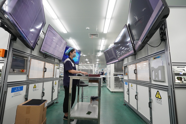 保定市满城区:燃烧教育激情 照亮未来之路_fororder_2.JPG