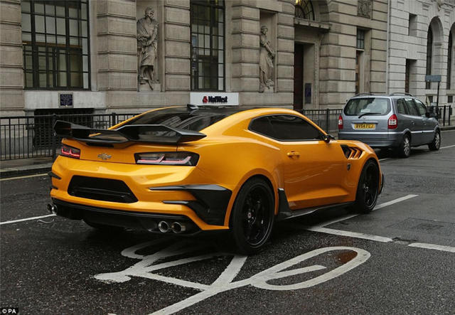 雪佛兰大黄蜂r5