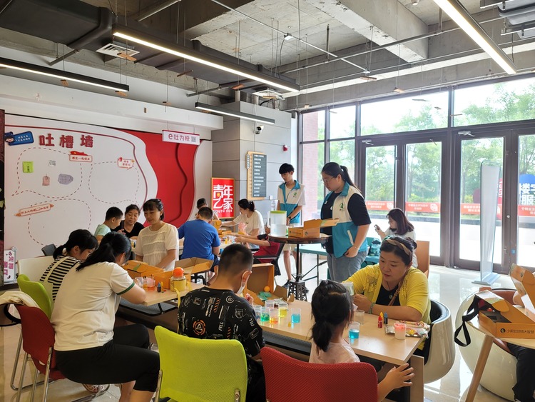 石家庄市新华区:政务服务进楼宇 党建领航心连心_fororder_微信图片_20230816154523