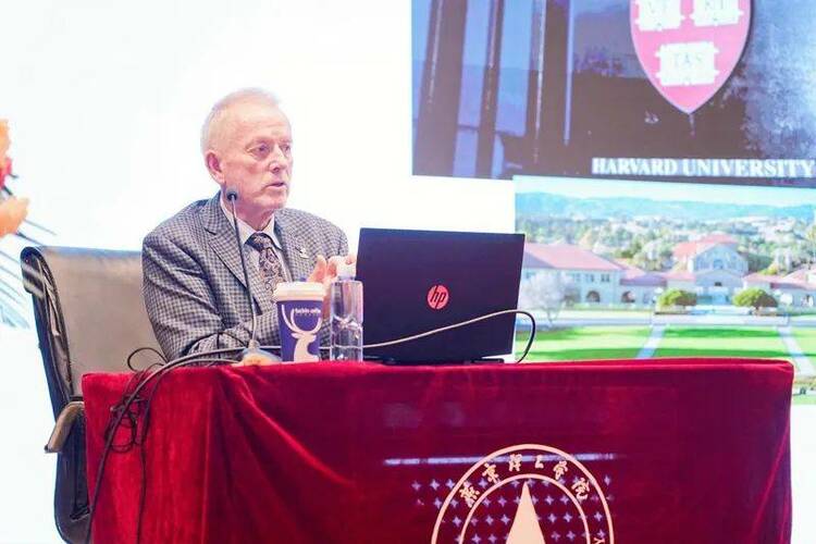 燕京理工学院世界青年领导力论坛打开学生国际视野 燕京理工学院世界青年领导力论坛打开学生国际视野