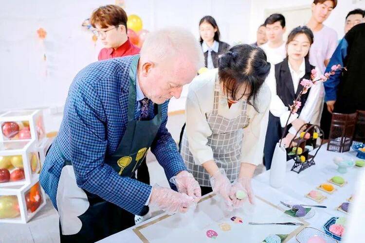 燕京理工学院世界青年领导力论坛打开学生国际视野 燕京理工学院世界青年领导力论坛打开学生国际视野